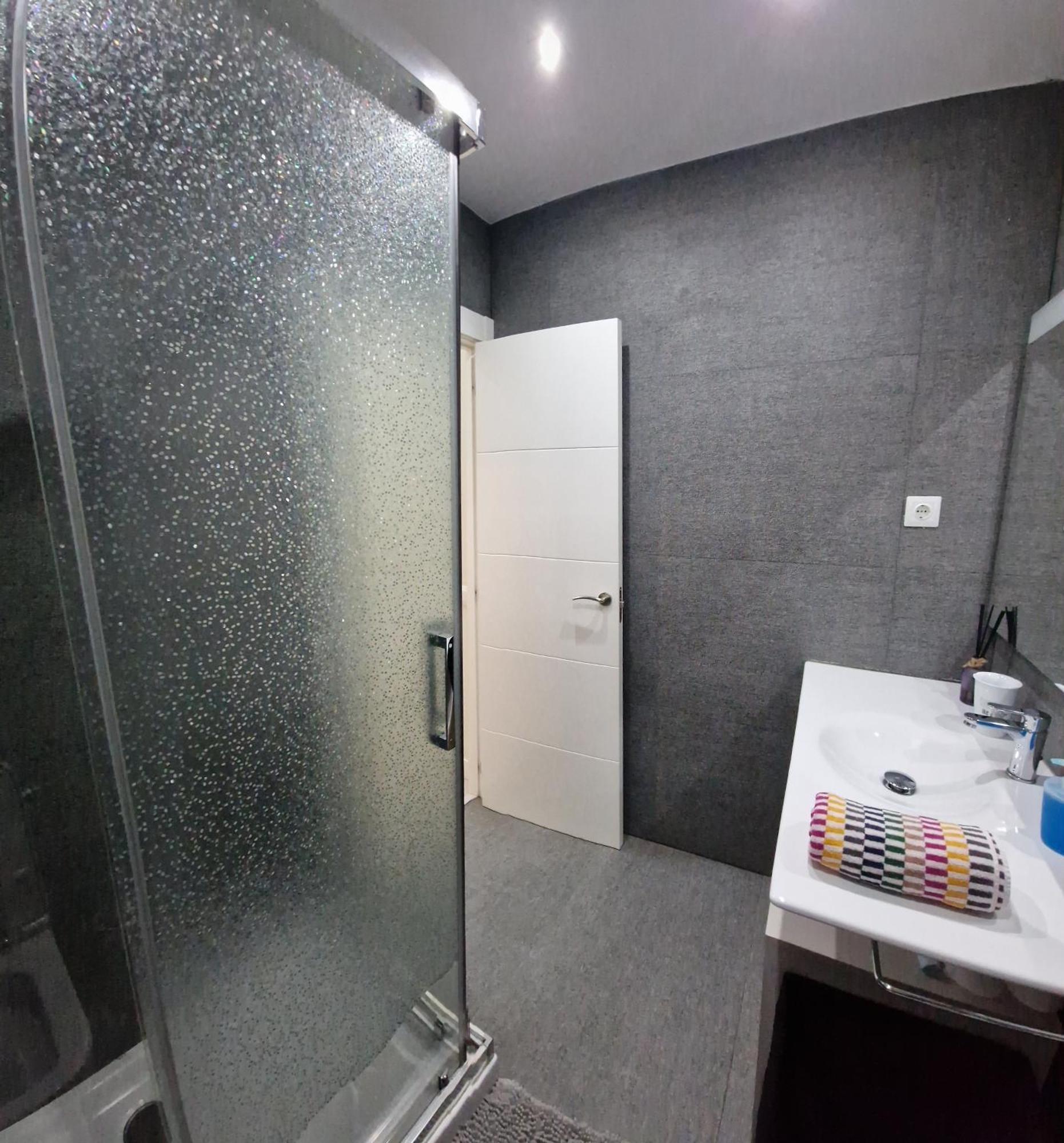 Barcelona 2 Habitaciones L'Hospitalet de Llobregat Eksteriør bilde